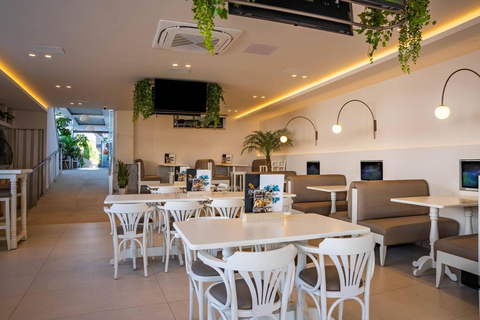 מאליה Kastro Beach Apartments מראה חיצוני תמונה