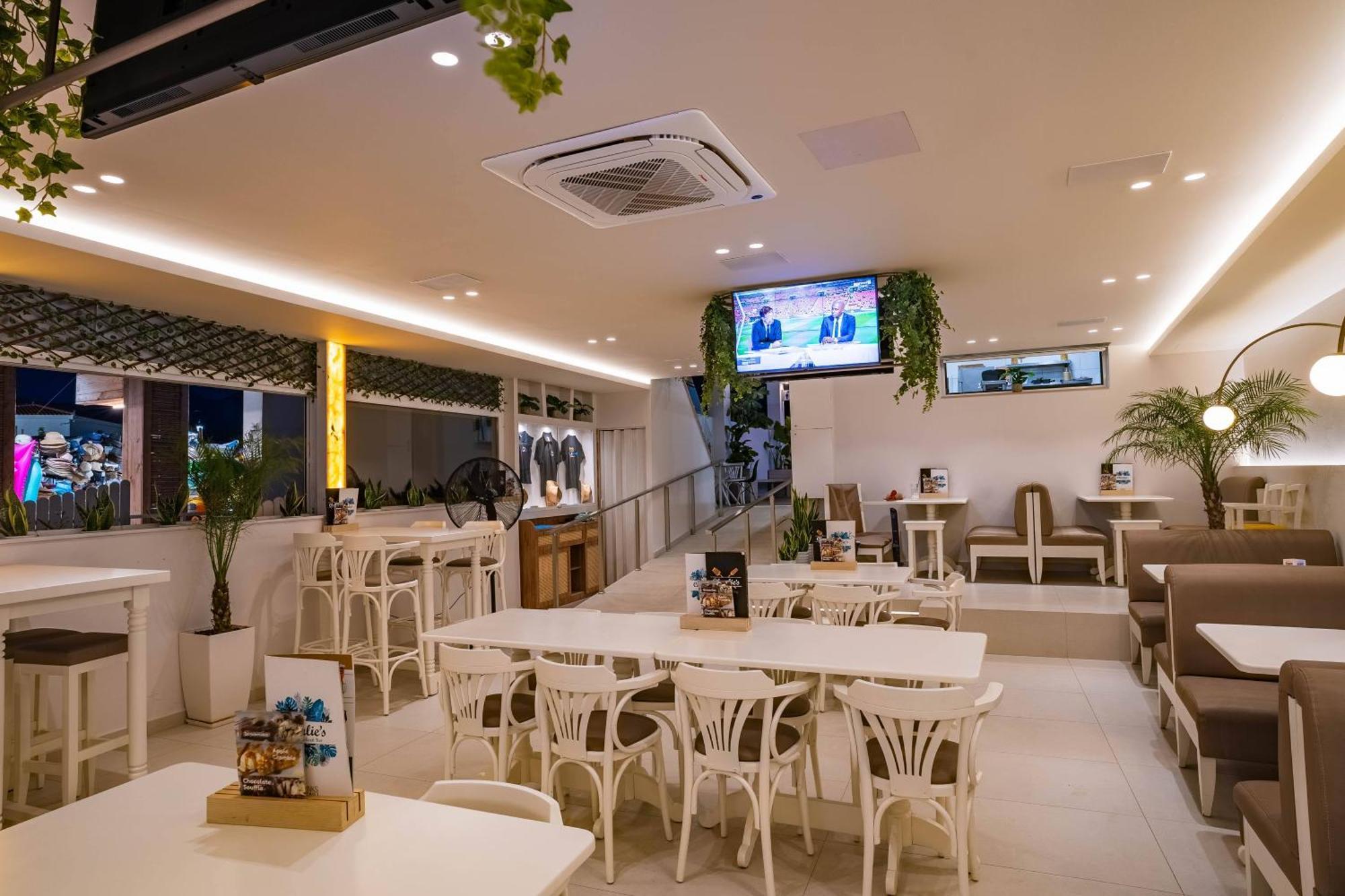 מאליה Kastro Beach Apartments מראה חיצוני תמונה